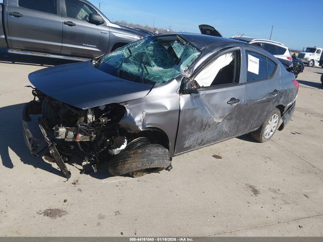 3N1CN7AP5JL868795 Nissan Versa 1.6 S+