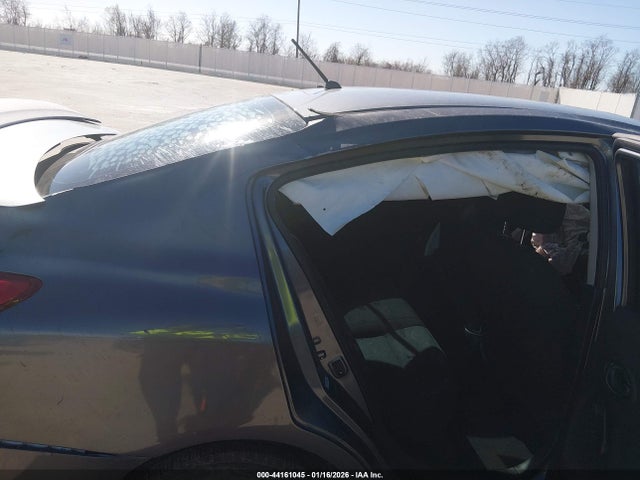 3N1CN7AP5JL868795 Nissan Versa 1.6 S+
