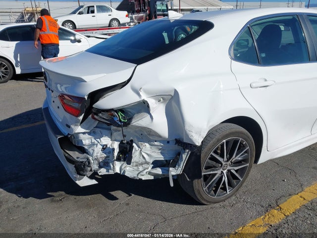 4T1G11AK2PU815140 Toyota CAMRY SE