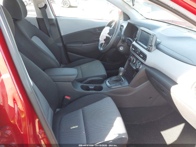 KM8K12AA3LU565053 Hyundai Kona Se