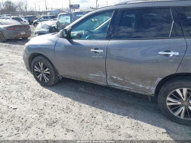5N1DR2MM1KC580162 Nissan Pathfinder Sv