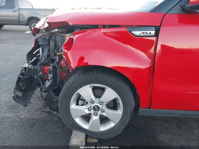 KNDJN2A23K7015717 KIA Soul