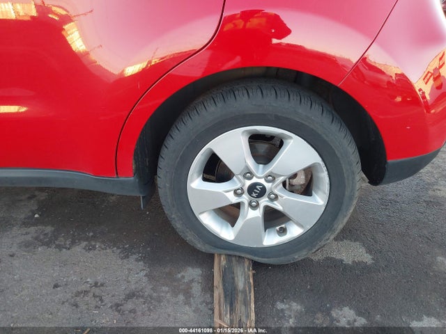 KNDJN2A23K7015717 KIA Soul