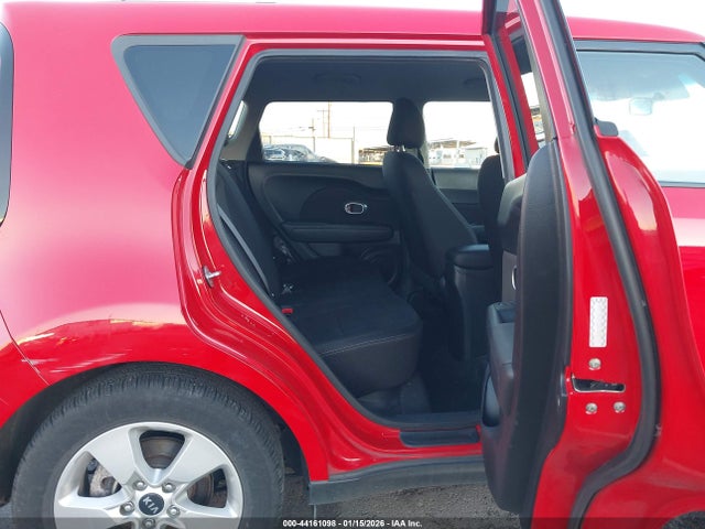 KNDJN2A23K7015717 KIA Soul