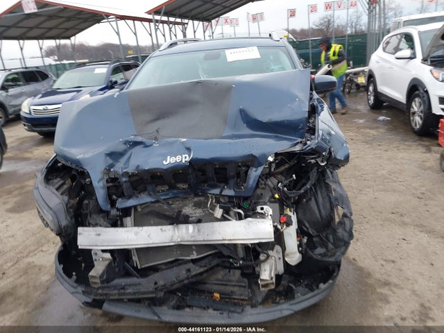 2020 Jeep Cherokee Latitude Plus 4x4 მანქანა იყიდება აუქციონზე, vin: 1C4PJMLB4LD632304, აუქციონის ნომერი: 44161123