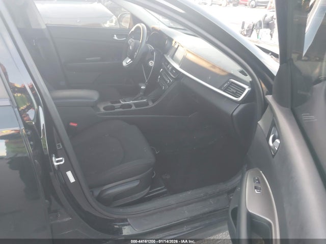 5XXGT4L38LG402757 KIA Optima Lx