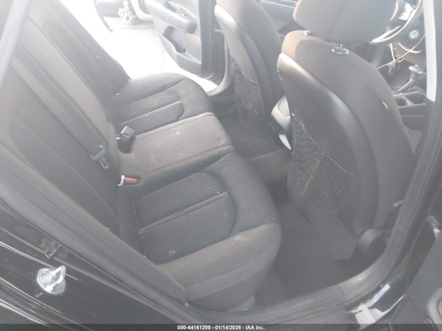5XXGT4L38LG402757 KIA Optima Lx