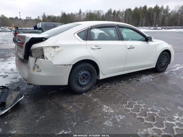 2013 Nissan Altima 2.5 S მანქანა იყიდება აუქციონზე, vin: 1N4AL3AP4DC113923, აუქციონის ნომერი: 44161232