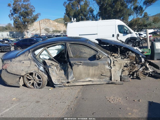 3MW5U7J08L8B24882 BMW 3 Series M340i