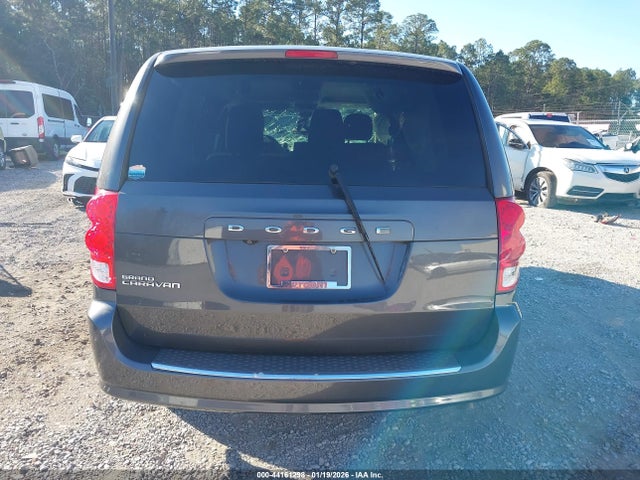 2C4RDGBG8KR586888 Dodge Grand Caravan Se