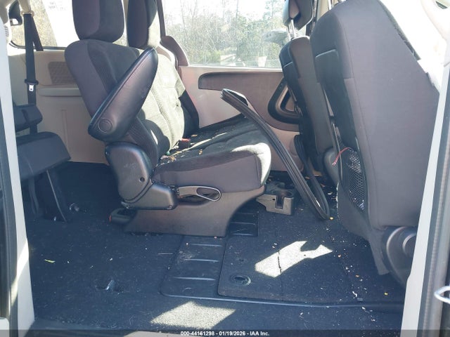2C4RDGBG8KR586888 Dodge Grand Caravan Se