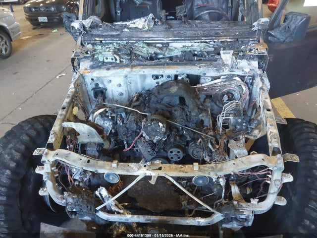 1C4HJXFG4JW241054 Jeep Wrangler Unlimited Rubicon 4x4