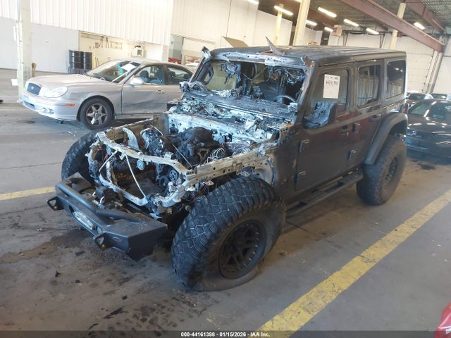 1C4HJXFG4JW241054 Jeep Wrangler Unlimited Rubicon 4x4