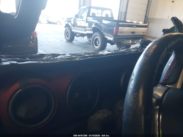 1C4HJXFG4JW241054 Jeep Wrangler Unlimited Rubicon 4x4