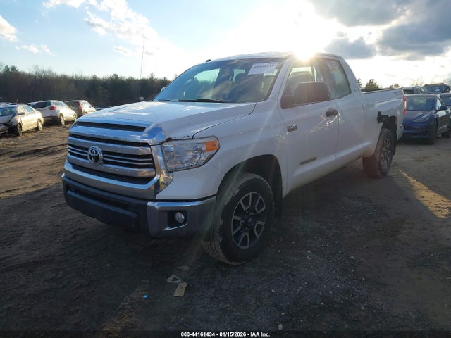 2017 Toyota Tundra Sr5 5.7l V8 მანქანა იყიდება აუქციონზე, vin: 5TFUY5F18HX625689, აუქციონის ნომერი: 44161434