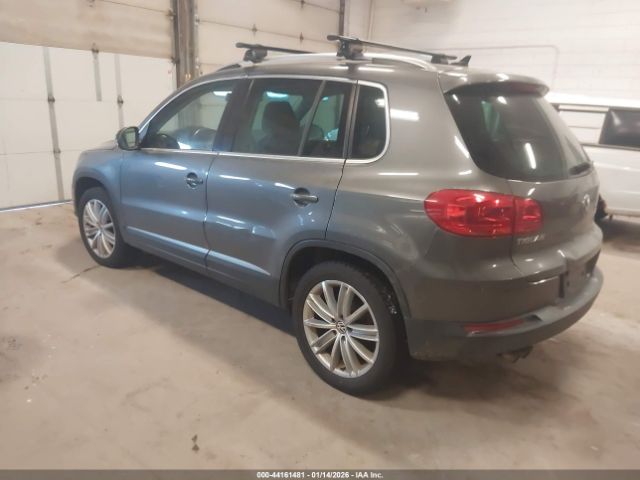2012 VOLKSWAGEN TIGUAN WVGAV7AX1CW003061 Photo 2