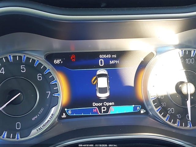 Chrysler 200 C 2015 1C3CCCCG1FN583029 Image 15