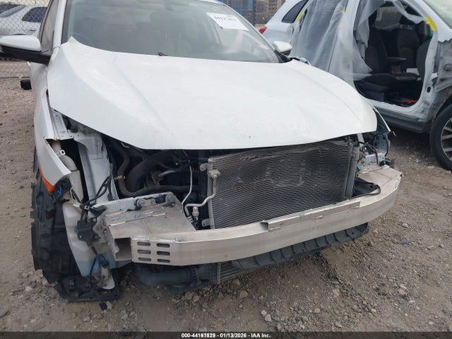 JHMFC1F3XJX015105 Honda Civic Ex-t