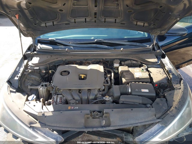KMHD74LF8KU842869 Hyundai ELANTRA SE