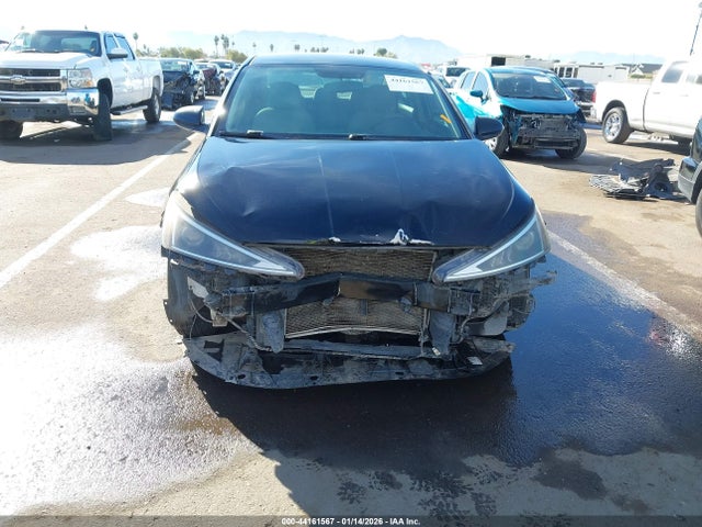 KMHD74LF8KU842869 Hyundai ELANTRA SE