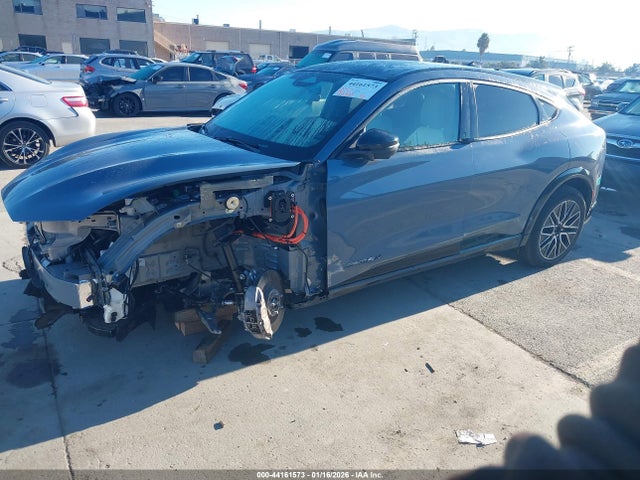 Ford Mustang Mach-e Premium 2024 3FMTK3SUXRMA52797 Image 2