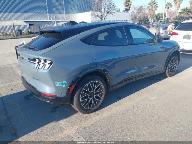 Ford Mustang Mach-e Premium 2024 3FMTK3SUXRMA52797 Image 4