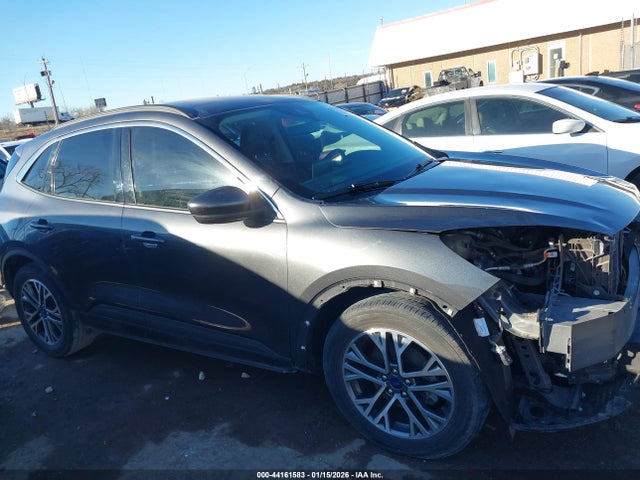 2020 Ford Escape Sel მანქანა იყიდება აუქციონზე, vin: 1FMCU0H67LUA75670, აუქციონის ნომერი: 44161583