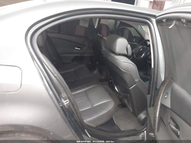 2007 Bmw 550i მანქანა იყიდება აუქციონზე, vin: WBANB53517CP07764, აუქციონის ნომერი: 44161591