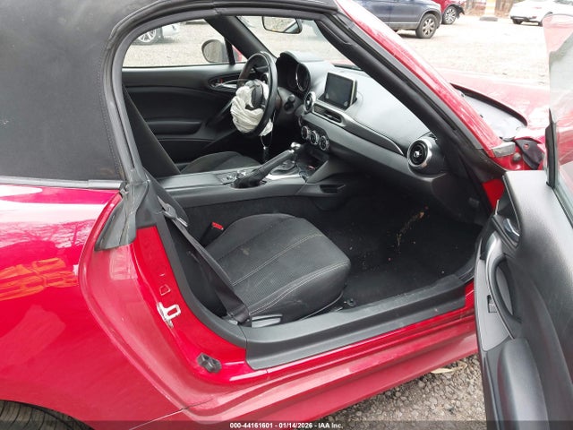 2018 FIAT 124 SPIDER JC1NFAEKXJ0137529 Photo 4