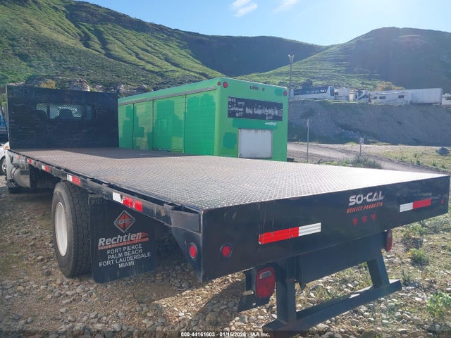 International 4000 4300 2016 3HAMMMML8GL738218 Image 3