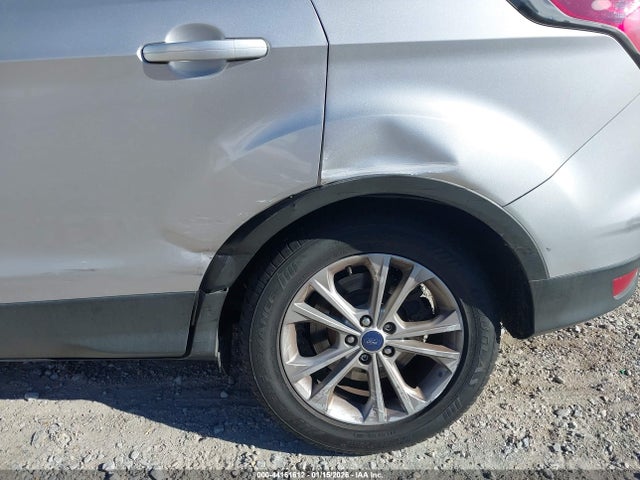 1FMCU0GD4HUB03254 Ford ESCAPE SE