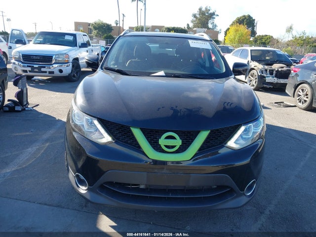 JN1BJ1CP5HW016565 Nissan Rogue Sport Sv
