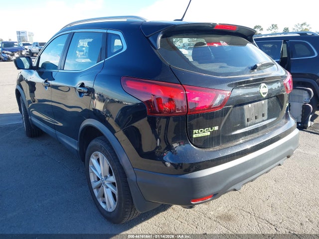 JN1BJ1CP5HW016565 Nissan Rogue Sport Sv