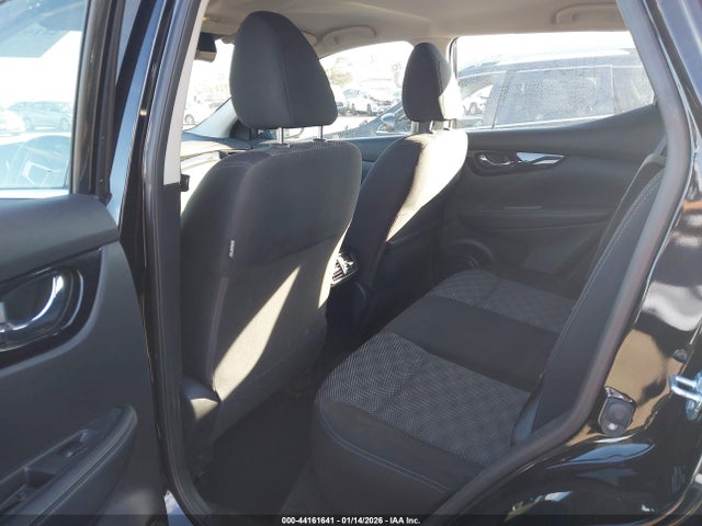 JN1BJ1CP5HW016565 Nissan Rogue Sport Sv