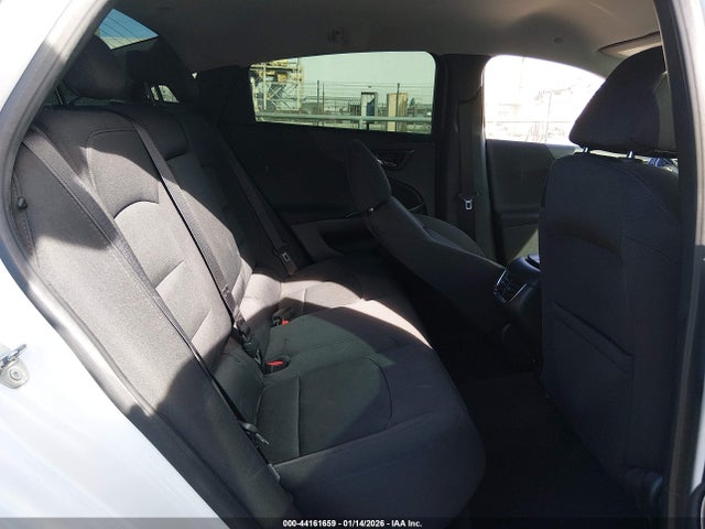1G1ZE5ST9HF222745 Chevrolet MALIBU 1LT