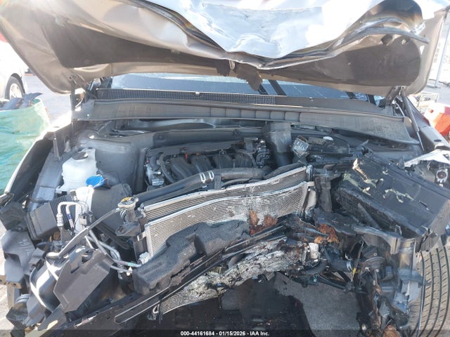 5XYPG4A34KG545657 KIA Sorento 2.4l Lx