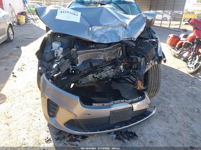 5XYPG4A34KG545657 KIA Sorento 2.4l Lx