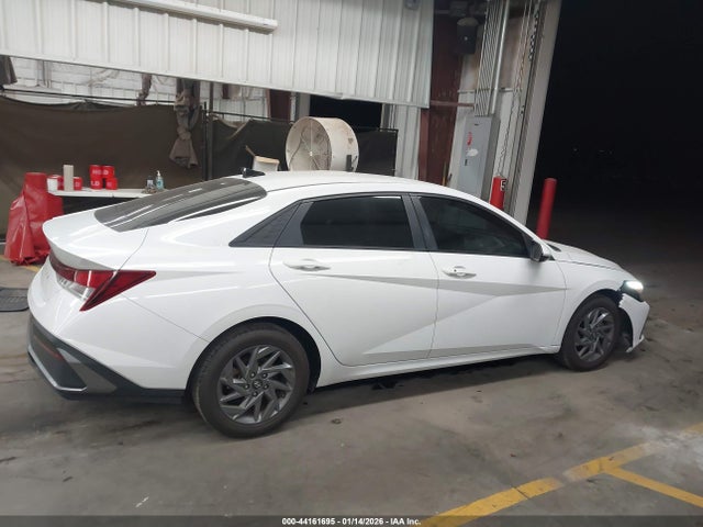 Hyundai ELANTRA SEL 2024 KMHLM4DG2RU697009 Image 13