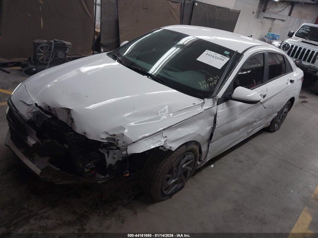 Hyundai ELANTRA SEL 2024 KMHLM4DG2RU697009 Image 2