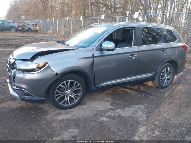 2018 MITSUBISHI OUTLANDER JA4AZ3A36JJ005858 Photo 1