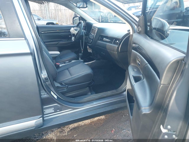 2018 MITSUBISHI OUTLANDER JA4AZ3A36JJ005858 Photo 4