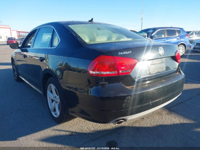 2012 VOLKSWAGEN PASSAT 1VWBP7A39CC039885 Photo 2