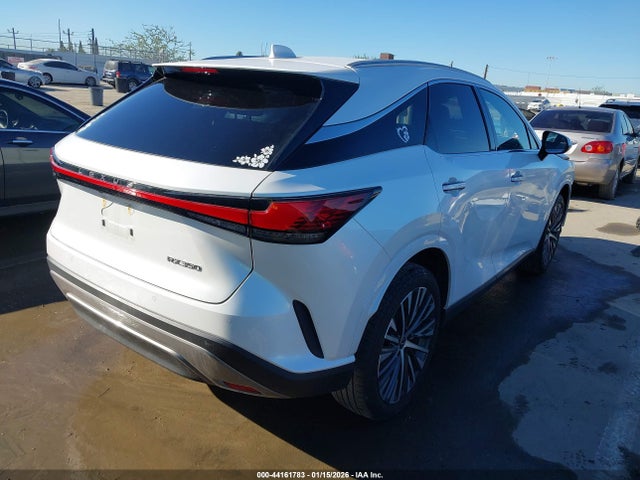 Lexus Rx 350 Premium Plus 2023 JTJCHMAA9P2003463 Image 4