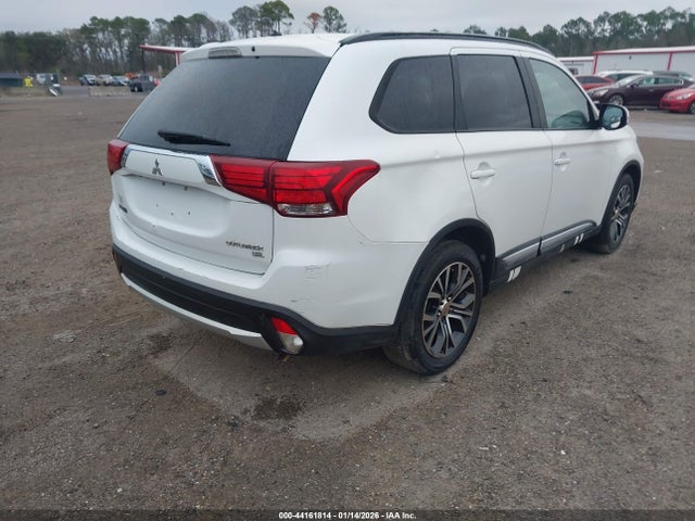 2016 MITSUBISHI OUTLANDER JA4AD3A32GZ019412 Photo 3