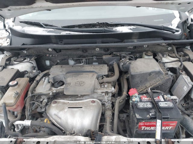 JTMRFREV5JJ723918 Toyota Rav4 Xle