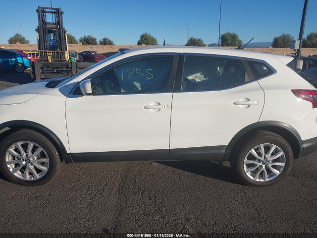 JN1BJ1AV3MW311708 Nissan Rogue Sport S Fwd Xtronic Cvt