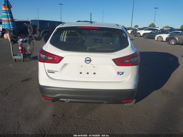 JN1BJ1AV3MW311708 Nissan Rogue Sport S Fwd Xtronic Cvt