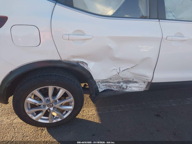 JN1BJ1AV3MW311708 Nissan Rogue Sport S Fwd Xtronic Cvt