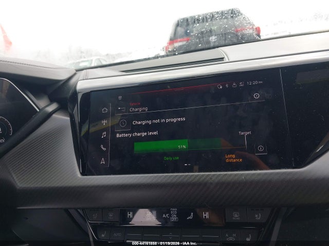 2023 Audi Rs E-tron Gt Quattro მანქანა იყიდება აუქციონზე, vin: WAUBHBFW1P7900591, აუქციონის ნომერი: 44161858