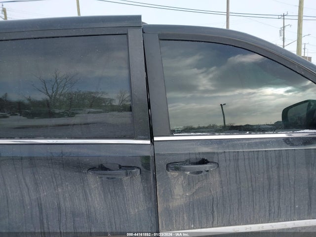 2015 CHRYSLER TOWN & COUNTRY 2C4RC1CGXFR519388 Photo 4